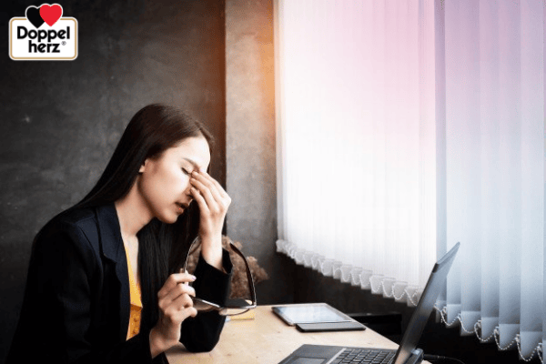 thieu-vitamin-B12-khien-thi-luc-suy-giam