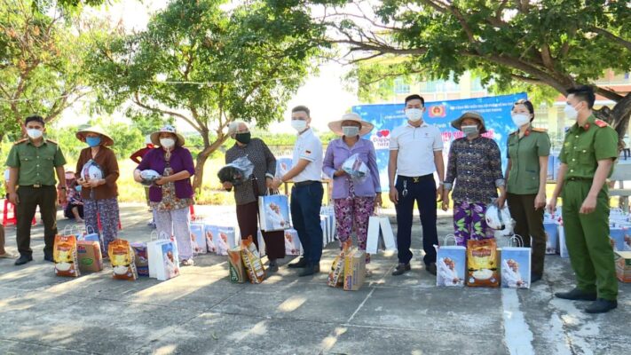 Mastertran thực hiện công tác từ thiện tại Bình Thuận