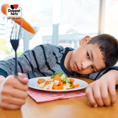 Trẻ biếng ăn theo giai đoạn và cách khắc phục tình trạng này
