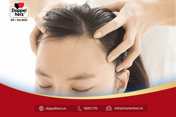 Cách chăm sóc tóc rụng là thường xuyên massage da đầu