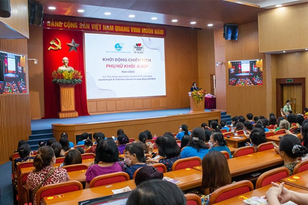 nhãn hàng Doppelherz đã đồng hành cùng Hội Liên hiệp Phụ nữ Việt Nam tổ chức hội thảo "Phụ nữ Khỏe & Đẹp"