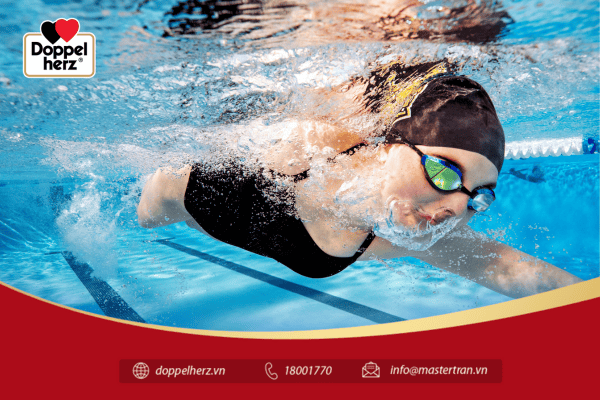 Bơi lội là một hoạt động tập thể dục toàn thân rất tốt để giúp hạ huyết áp hiệu quả. 