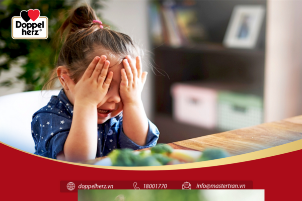 Trẻ lười ăn thường khóc lóc, tìm cách quấy rối khi bạn dọn thức ăn