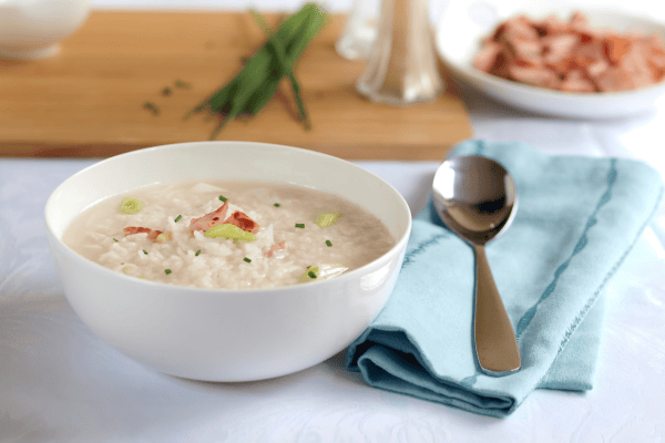 Cháo hỗ trợ hệ tiêu hóa hoạt động hiệu quả.