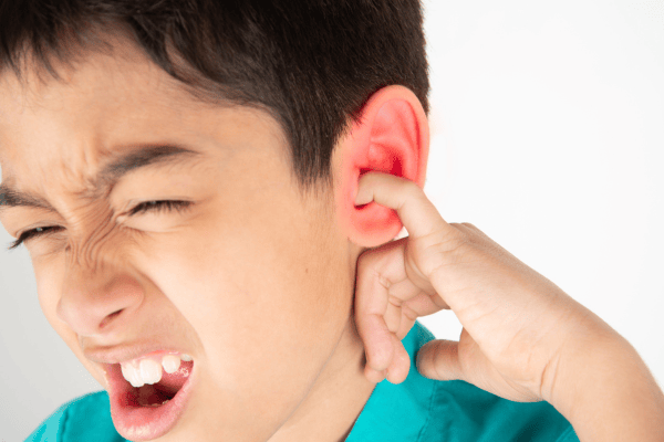 Thiếu kẽm ở trẻ dẫn đến ù tai và suy giảm thính giác