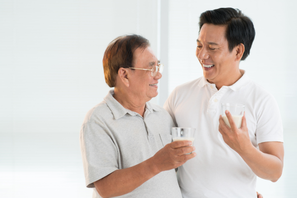 Cách bổ sung hiệu quả canxi cho người già