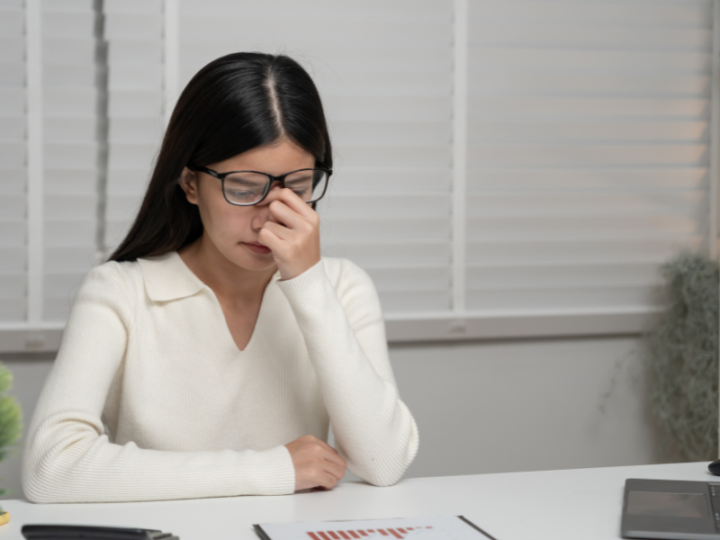 Khô mắt lại chính là nguyên nhân gây ra chảy nhiều nước mắt hơn