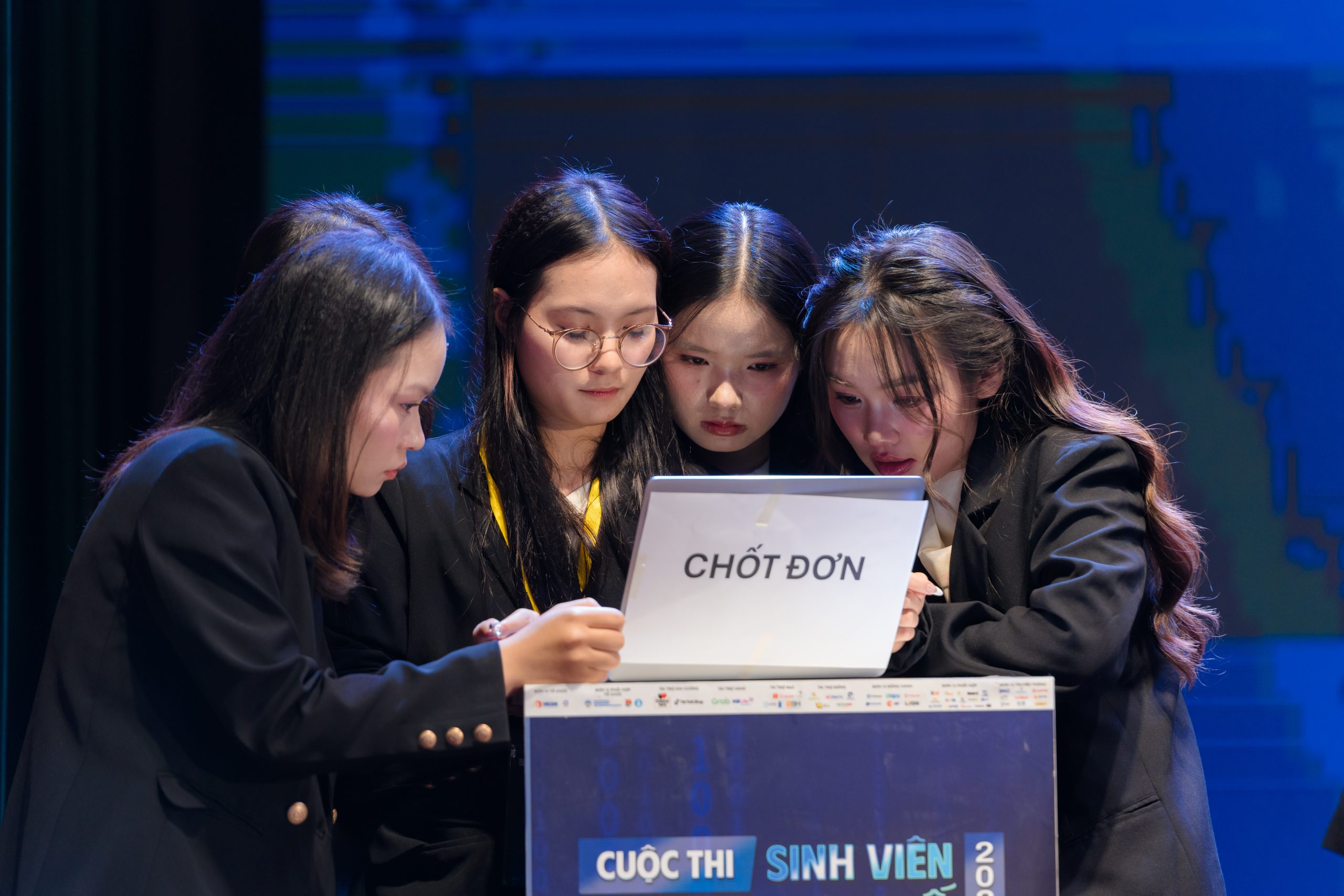 Cuộc thi Sinh viên Kinh doanh số