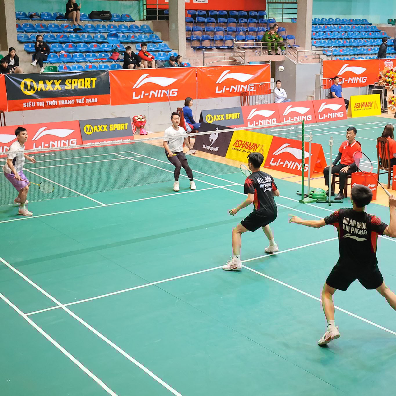 Người chơi cầu lông